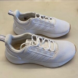 Womens Adidas White Running Shoe 6.5 NWT